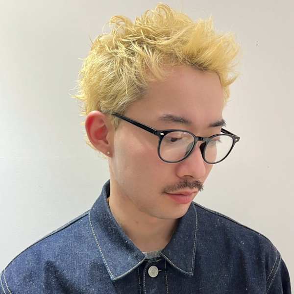 スパイキーショート ブリーチ 金髪 ベージュ メンズパーマ
