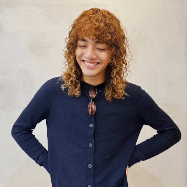 huge 三軒茶屋【ヒュージ サンゲンヂャヤ】のスタッフ紹介。尾藤 浩一