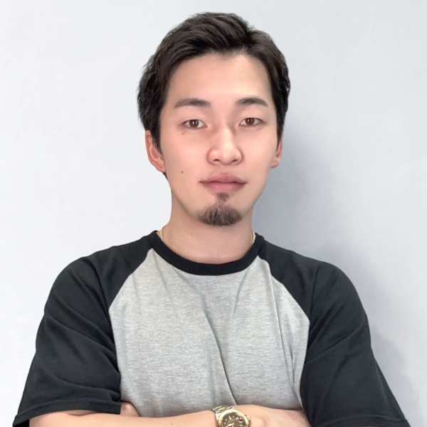 IT by ALBUM 八王子店【アイティー バイ アルバム】【アイティーバイアルバム】のスタッフ紹介。泉 亮央