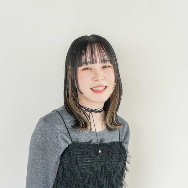 HOUSE【ハウス】のスタッフ紹介。aina