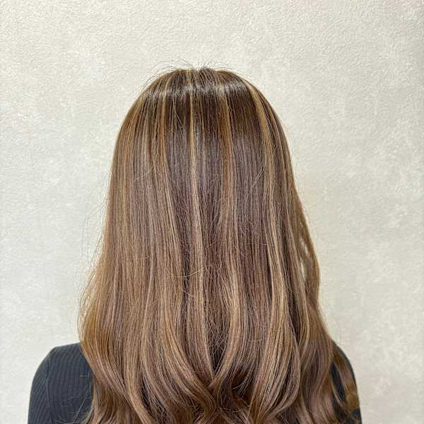 白髪ぼかしハイライトカラー