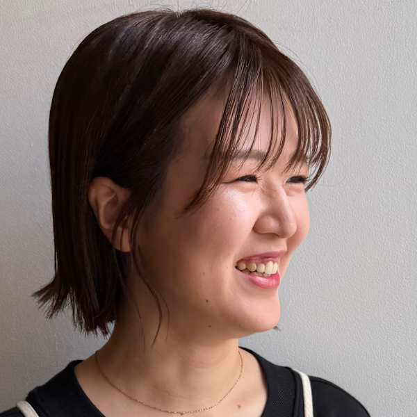 Nail UsaMimi【ネイルウサミミ】のスタッフ紹介。サキ
