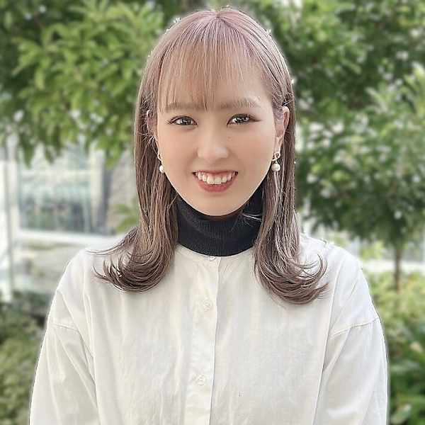 LaBless 天王寺 SmartSalon オージュア認定サロン 髪質改善/ヘッドスパ【ラ ブレス テンノウジ スマートサロン オージュアニンテイサロン カミシツカイゼン ヘッドスパ】のスタッフ紹介。向井 里奈