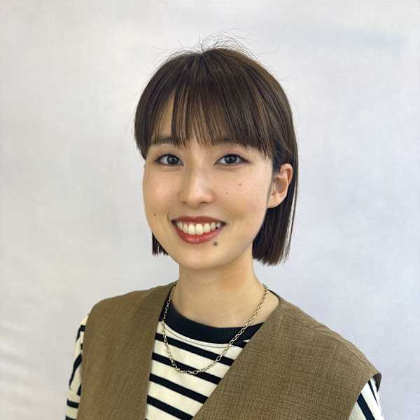 半個室 rire hair 大野城店【ハンコシツリールヘアー オオノジョウテン】のスタッフ紹介。高見 真紀