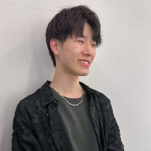 Men's salon SEPT. 博多【メンズサロン セプト ハカタ】のスタッフ紹介。坂本響