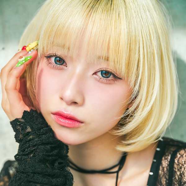 ホワイトブロンドレイヤーボブ|little 京都四条店