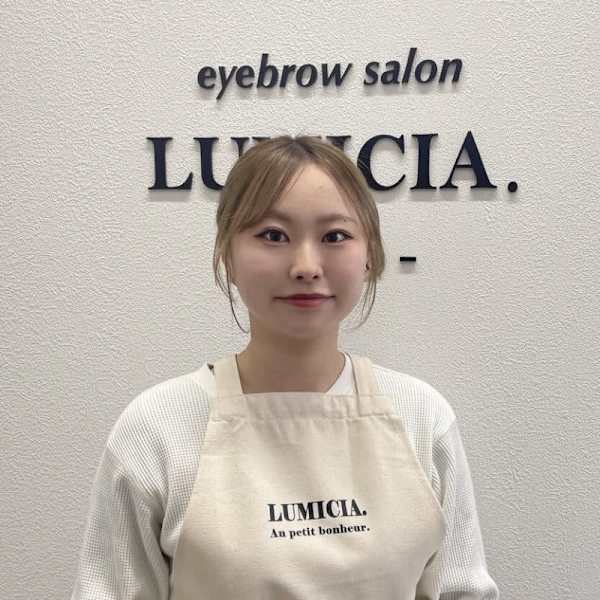 アイブロウサロン LUMICIA. -TOKYO- 福岡博多駅前店【眉毛専門店】【アイブロウサロン ルミシアトウキョウ フクオカハカタエキマエテン マユゲセンモンテン】のスタッフ紹介。ココナ マユゲ