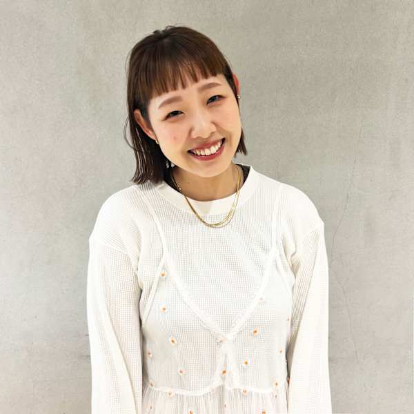HIKARIS 吹田店【ヒカリススイタテン】のスタッフ紹介。村上 舞子