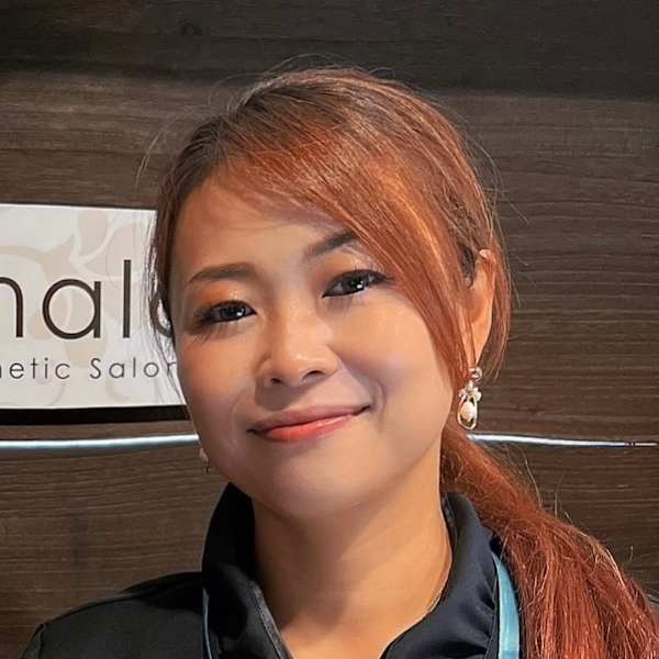 Nail&Esthetic Salon Mahalo【マハロ】のスタッフ紹介。サトウ　チエコ