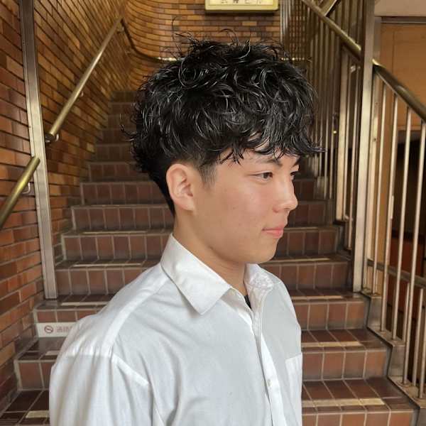 【ハクラ】アクティブショート ピンパーマ