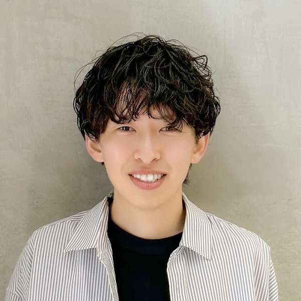Lond enika 大宮【ロンド エニカ オオミヤ】のスタッフ紹介。三上 達大 ショート