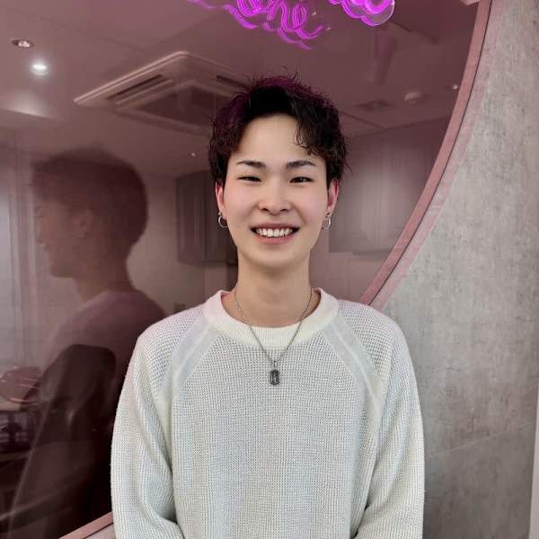 Lond one 三宮元町【ロンドワン】【ロンド ワン サンノミヤモトマチ】のスタッフ紹介。Souta
