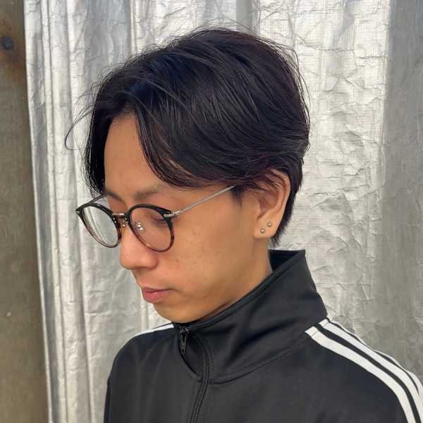 ステップボーンカットメンズパーマ/センターパート