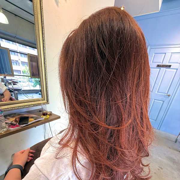 ビタミンカラーオレンジとレイヤーカット。