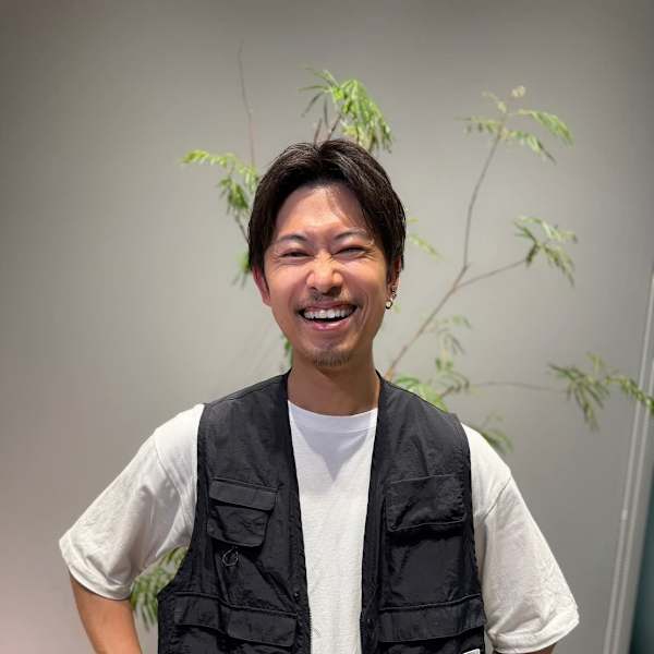 HAREKE AVEDA&HAREKE 8【ハレケアヴェダアンドハレケエイト】のスタッフ紹介。山口 優