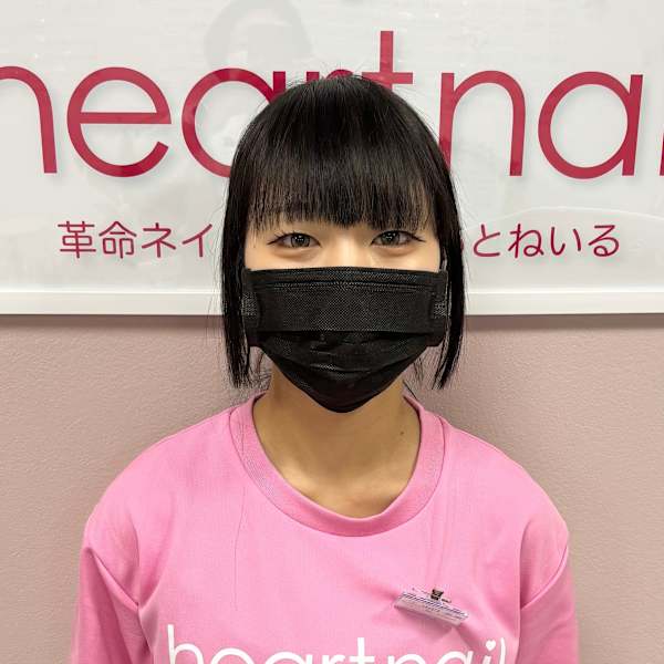 はあとねいる 堅田店【ハアトネイル カタタテン】のスタッフ紹介。ヤマグチ エク