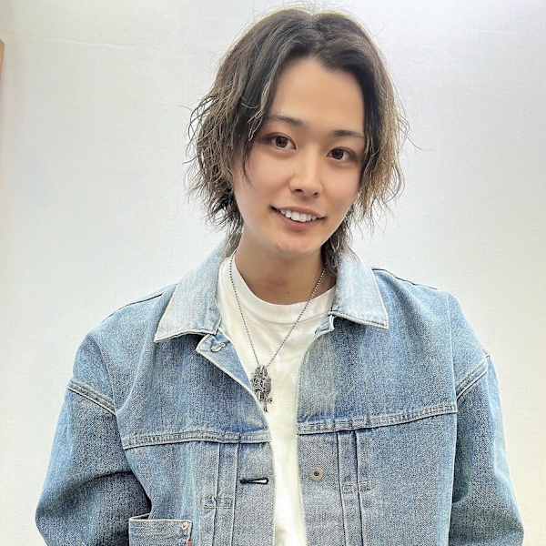 Agu hair Muka 小松島ハローズ大林前店【アグ ヘアー ムカ コマツジマハローズオオバヤシマエテン】のスタッフ紹介。滝口優弥