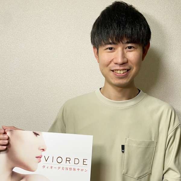 ヴィオーデ美容整体サロン 自由が丘店【ヴィオーデビヨウセイタイサロン ジユウガオカテン】のスタッフ紹介。ムラカド コウスケ