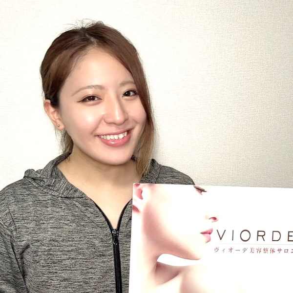 ヴィオーデ美容整体サロン 銀座店【ヴィオーデビヨウセイタイサロン ギンザテン】のスタッフ紹介。タムラ サナ
