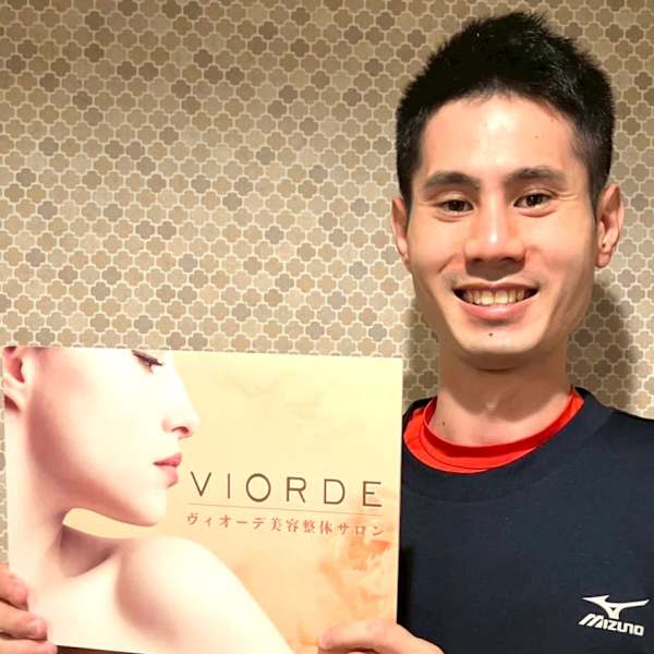 ヴィオーデ美容整体サロン 大宮店【ヴィオーデビヨウセイタイサロン オオミヤテン】のスタッフ紹介。スズキ リュウジ