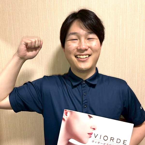 ヴィオーデ美容整体サロン 恵比寿店【ヴィオーデビヨウセイタイサロン エビステン】のスタッフ紹介。カミマエダ ヒロキ