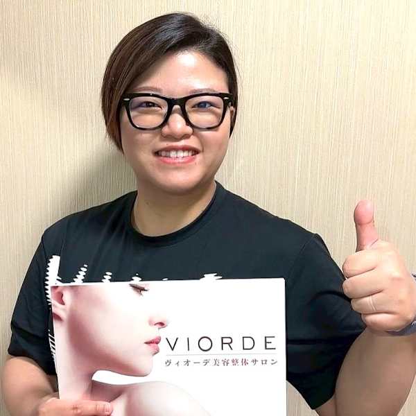ヴィオーデ美容整体サロン 恵比寿店【ヴィオーデビヨウセイタイサロン エビステン】のスタッフ紹介。ゴミ サヤカ