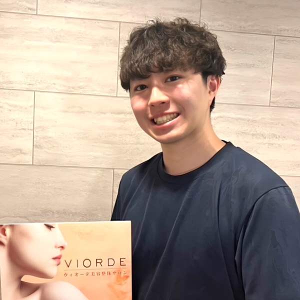 ヴィオーデ美容整体サロン 錦糸町店【ヴィオーデビヨウセイタイサロン キンシチョウテン】のスタッフ紹介。ヤマグチ ダイキ