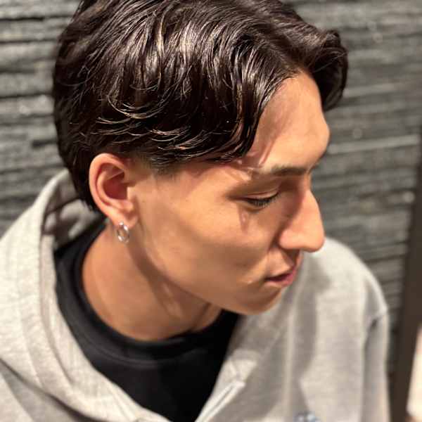 流行りのフェザーパーマ