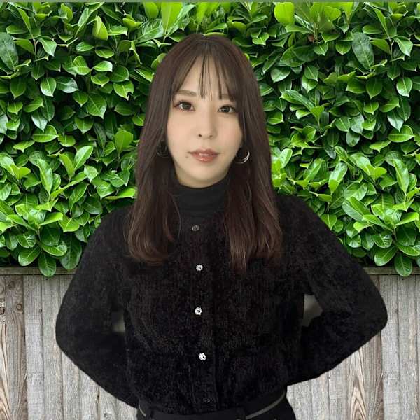 ARiA by ECLART新宿南口店【アリアバイエクラートシンジュクミナミグチテン】のスタッフ紹介。小松崎 結花