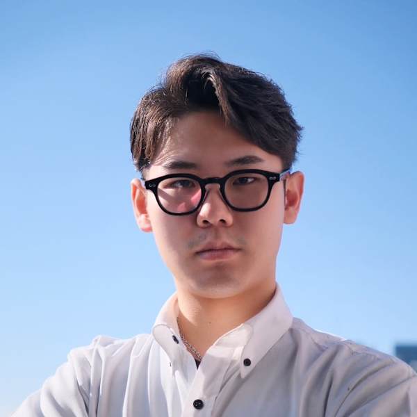 ヒロ銀座ヘアーサロン神田店【ヒロギンザヘアーサロンカンダテン】のスタッフ紹介。浅沼 響