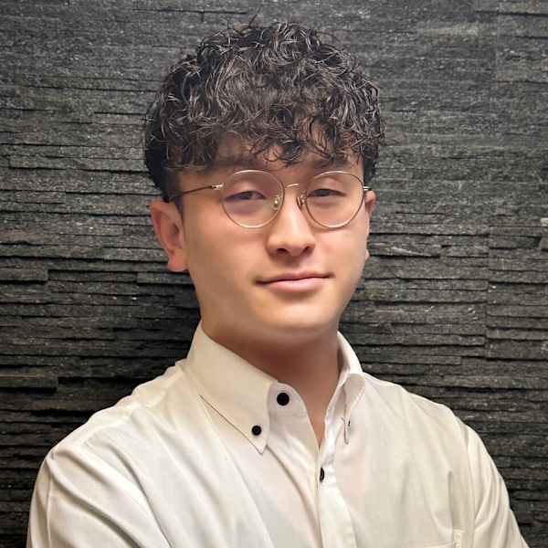 ヒロ銀座ヘアーサロン 青山外苑前表参道店【ヒロギンザヘアーサロンアオヤマガイエンマエオモテサンドウテン】のスタッフ紹介。山村翔馬 青山表参道
