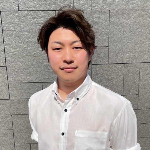 HIRO GINZA 新橋店【理容室】【ヒロギンザシンバシテン】のスタッフ紹介。坂谷内和樹
