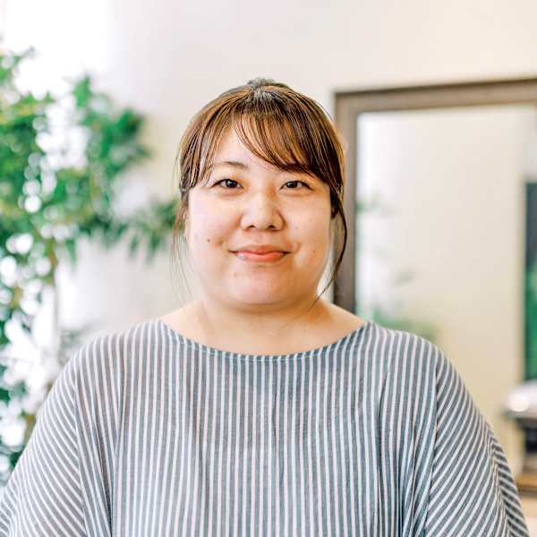 GOOD NEIGHBORS 流山おおたかの森店【グッドネイバーズナガレヤマオオタカノモリテン】のスタッフ紹介。成島 千尋