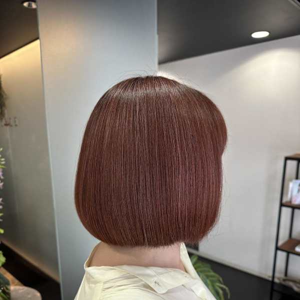 【磯崎イメチェン/ホワイトブロンド/外ハネボブ/美髪/茅ヶ崎