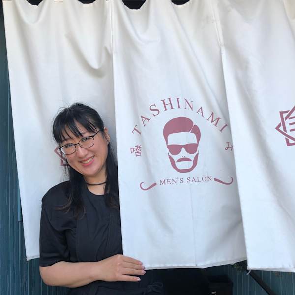メンズサロン 嗜み 豊橋本店【メンズサロン タシナミ トヨハシホンテン】のスタッフ紹介。サキネエ