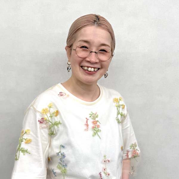 YUCCA eha 豊中【ユッカ エハ トヨナカ】のスタッフ紹介。Makiko