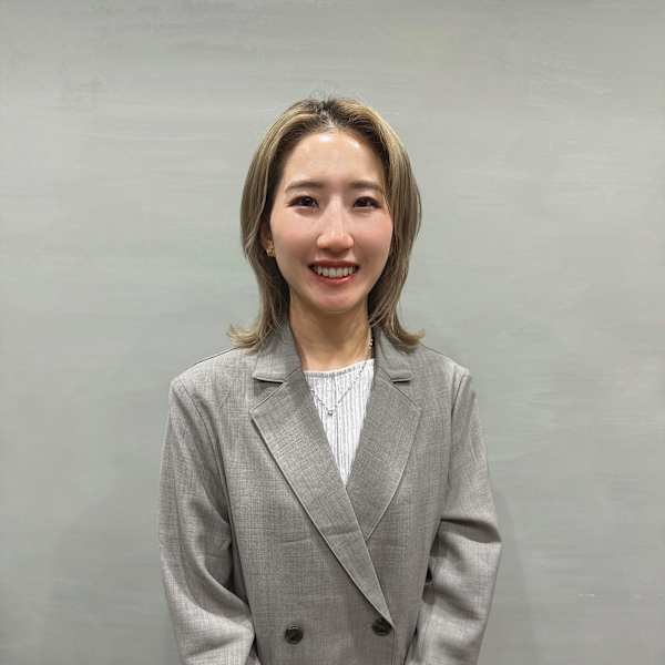 GLAD hair&spa【グラッド ヘアアンドスパ】のスタッフ紹介。宇野 里佳子