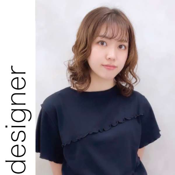 alana 薬院【アラナ ヤクイン】のスタッフ紹介。平古場 真由