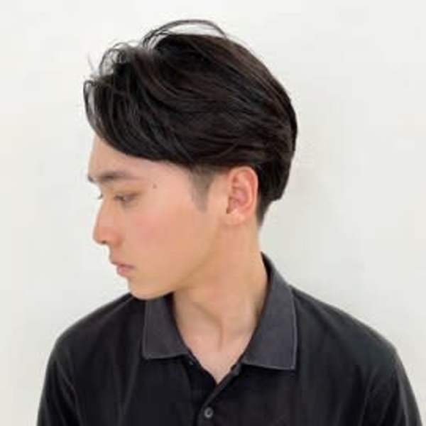 ナチュラルセンターパート×ツーブロック