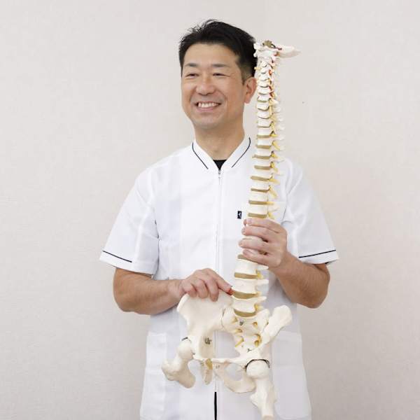 腰痛整体 しん整体ラボ 横須賀院【ヨウツウセイタイ シンセイタイラボ ヨコスカイン】のスタッフ紹介。サジ クニヒコ