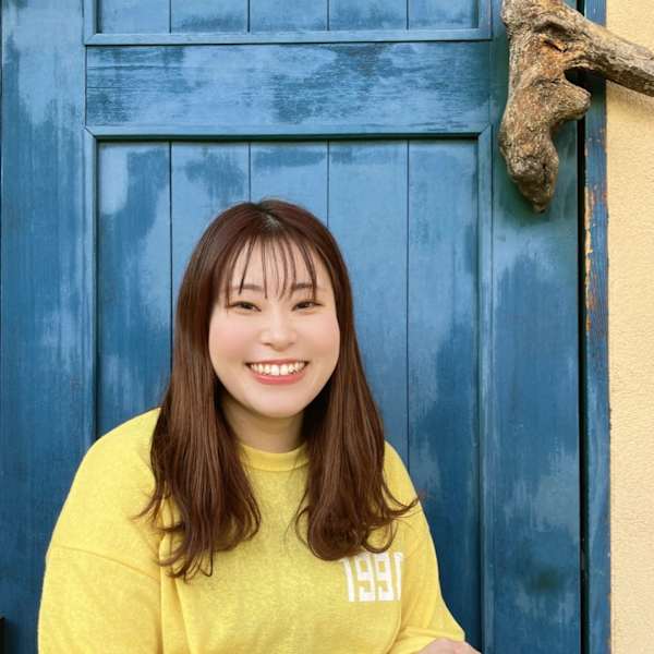 ROHO【ロホ】のスタッフ紹介。青山 まな