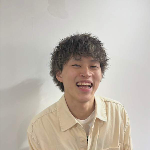feu【フー】のスタッフ紹介。佐藤 健太朗