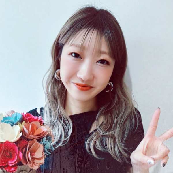 hair+resort lagoon【ヘアリゾートラグーン】のスタッフ紹介。阿部 春菜