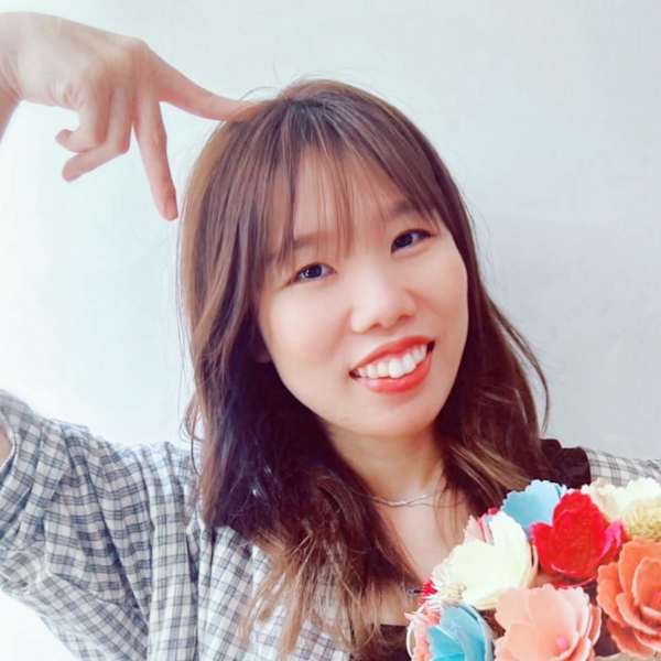 hair+resort valentine【ヘアリゾートバレンタイン】のスタッフ紹介。嶋津 花純