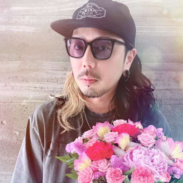 hair+resort valentine【ヘアリゾートバレンタイン】のスタッフ紹介。木村 林太郎