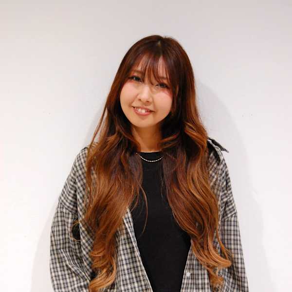 Ash 武蔵境店【アッシュムサシサカイテン】のスタッフ紹介。齊藤久恵