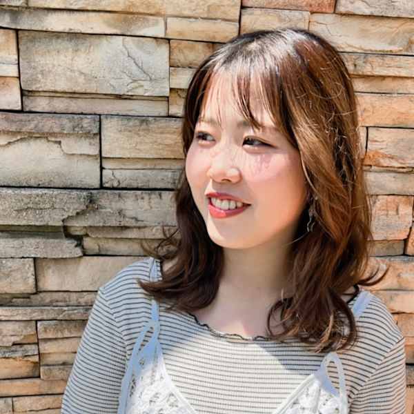 Flow【フロー】のスタッフ紹介。岩崎 美桜