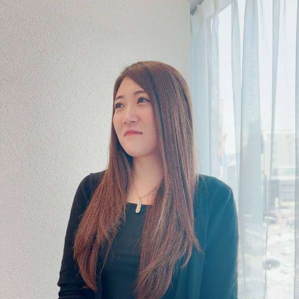 3uniQ hair【スリーユニークヘアー】のスタッフ紹介。SHIO