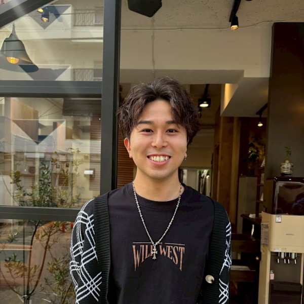 et DOUCE for men【エドゥースフォーメン】のスタッフ紹介。上田 英介