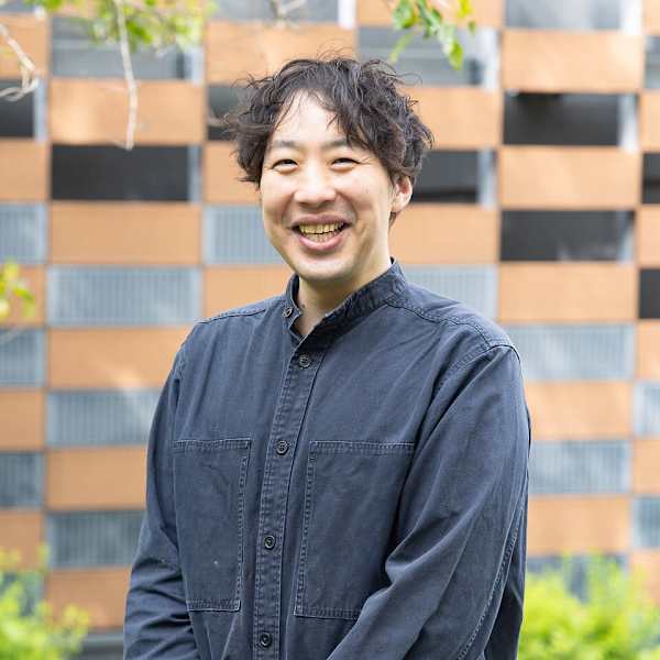髪質改善 個室サロン Linoa【リノア】西梅田 福島 美容室【カミシツカイゼンコシツサロンリノアニシウメダフクシマビヨウシツ】のスタッフ紹介。大前 真